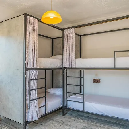 Hostal Matala Hostel *